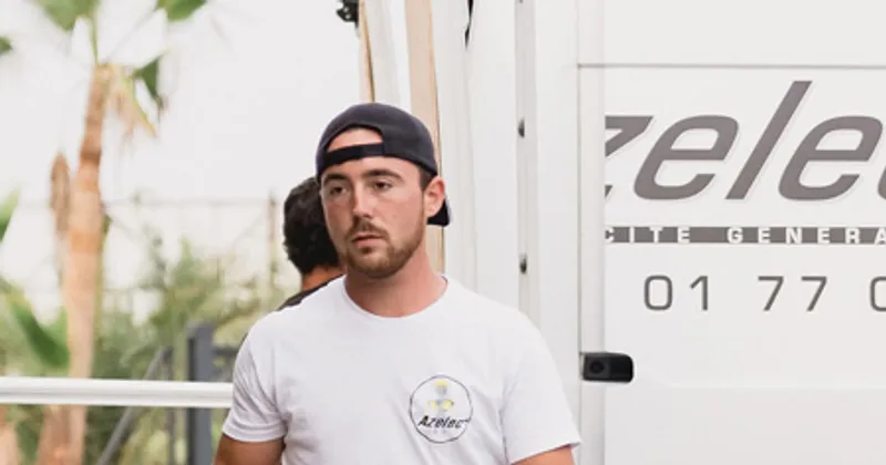 AZELEC ENR - Travaux d'électricité générale. — installateur de panneaux solaires